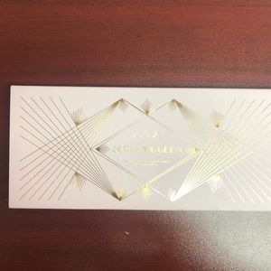 Zoeva screen queen eyeshadow palette